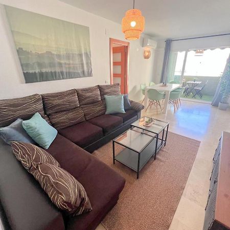 Large & Cozy Centrally Apartment توريمولينوس المظهر الخارجي الصورة