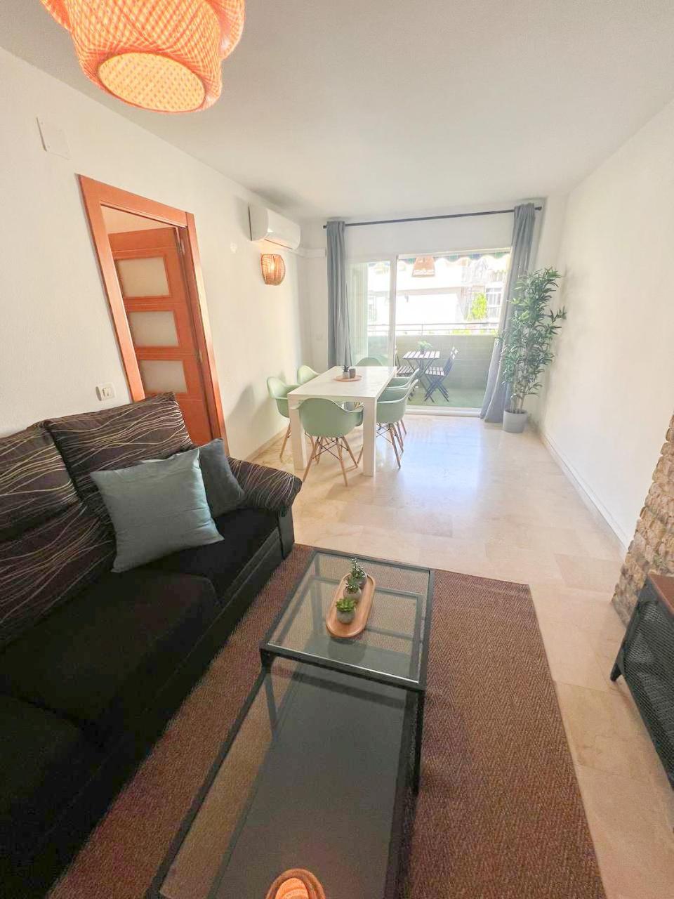 Large & Cozy Centrally Apartment توريمولينوس المظهر الخارجي الصورة