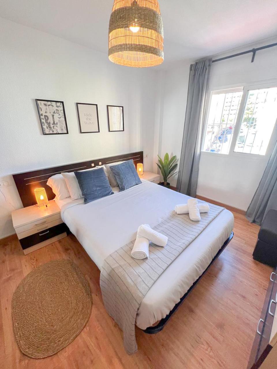 Large & Cozy Centrally Apartment توريمولينوس المظهر الخارجي الصورة