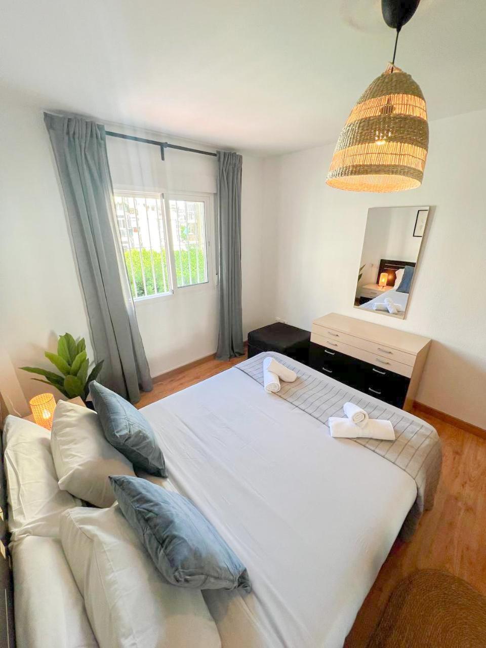 Large & Cozy Centrally Apartment توريمولينوس المظهر الخارجي الصورة